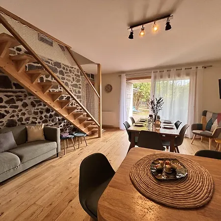 度假居 L'ecrin Volvicien - Maison 4 Pers - Terrasse - Jardin 沃勒维克