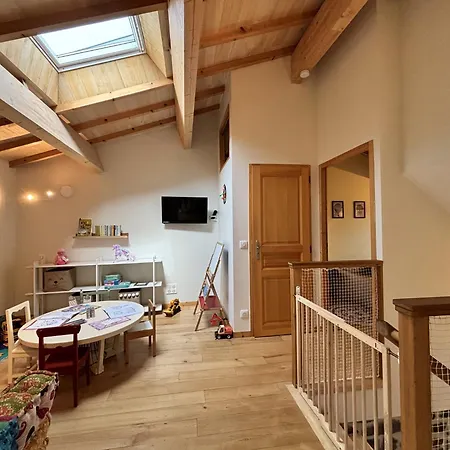 L'ecrin Volvicien - Maison 4 Pers - Terrasse - Jardin 度假居