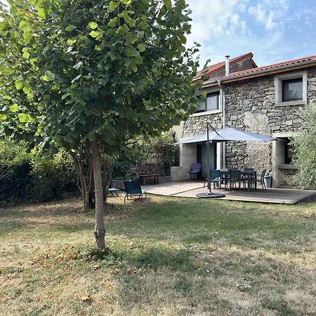 L'ecrin Volvicien - Maison 4 Pers - Terrasse - Jardin 度假居